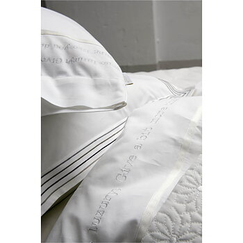 Hotellörngott True Luxury white 65x65 cm