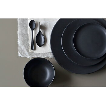 Tallrik 28 cm PURE Black
