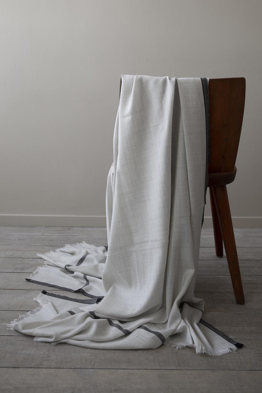 Sjalpläd Classic XL Fajansvit/Svart - 4