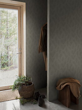 Pine Tree - 4704