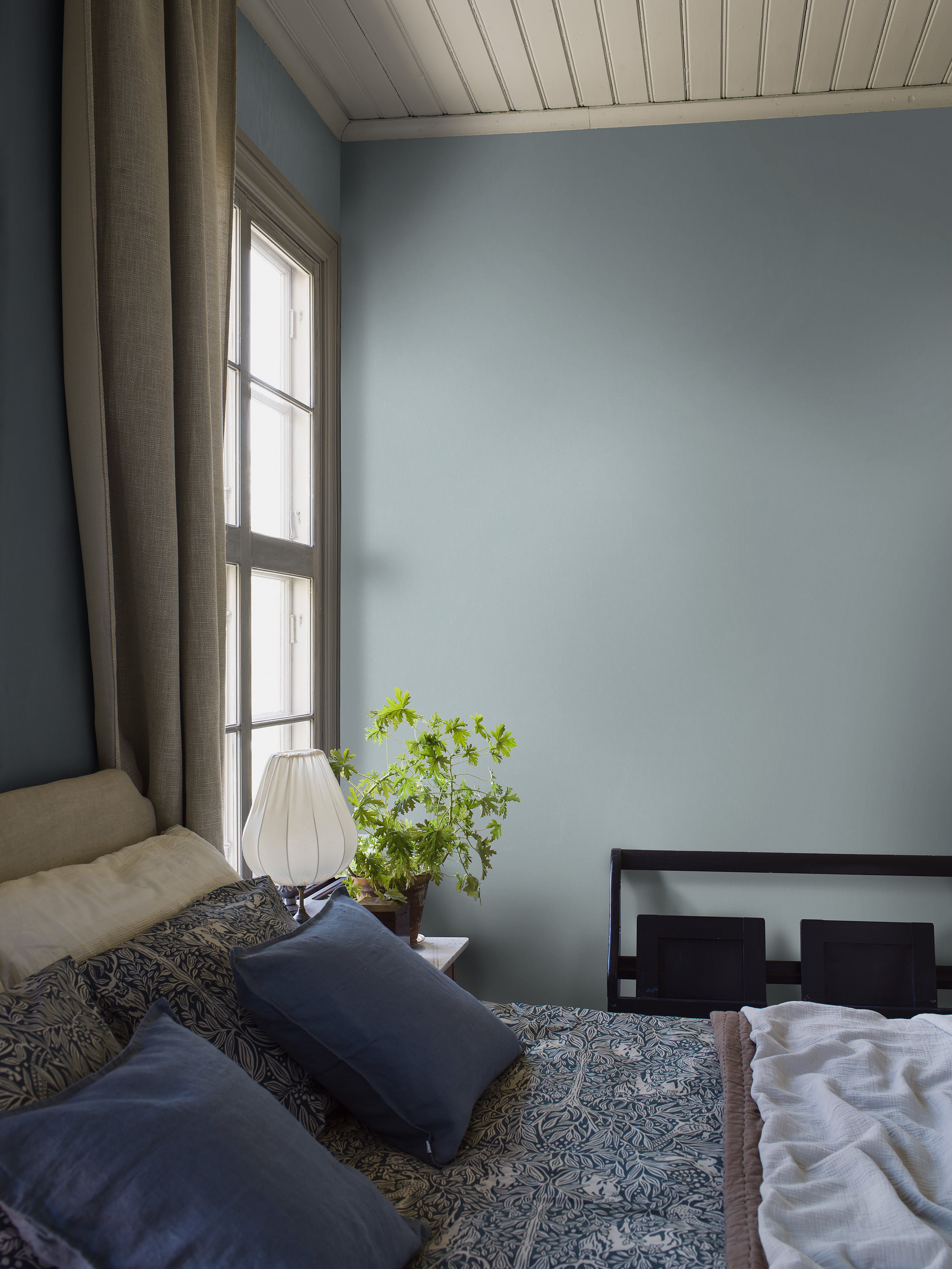 Linen Sky - 4353