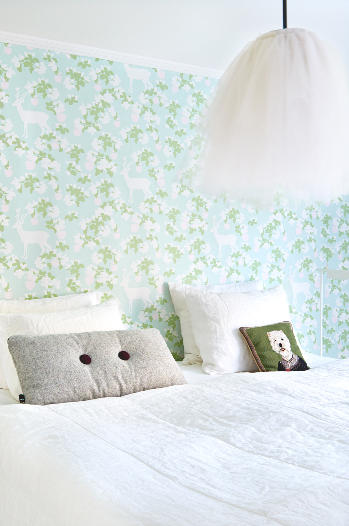 Apple Garden, Turquoise - 107-01 - 2
