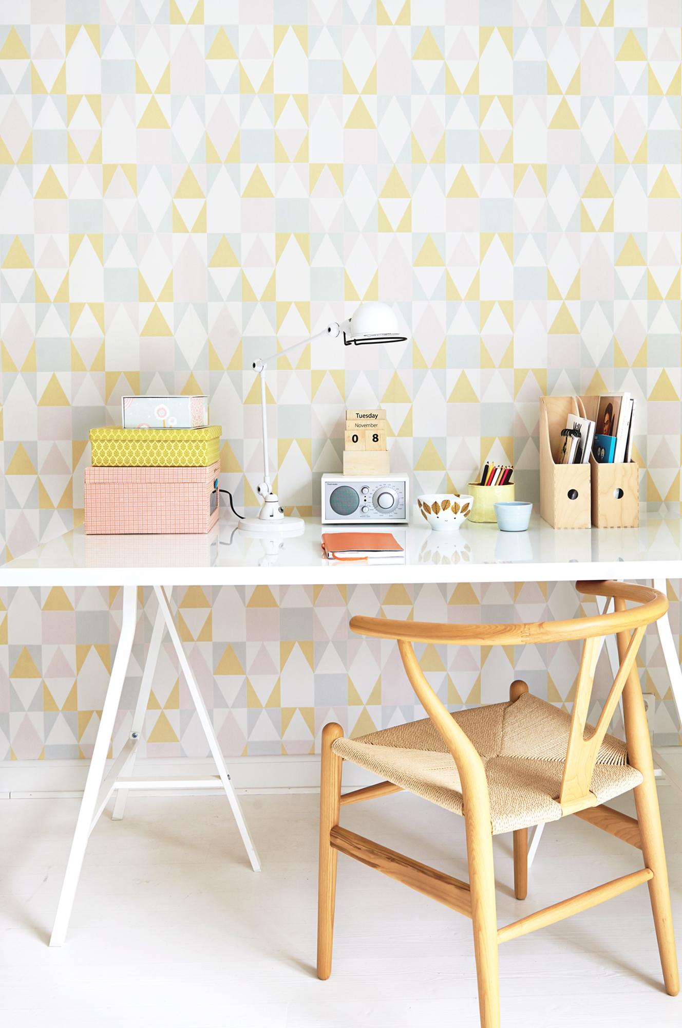 Alice, Pink/Yellow - 109-01 - 2