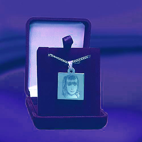 Bricka kvadratisk 25x25x2mm silver