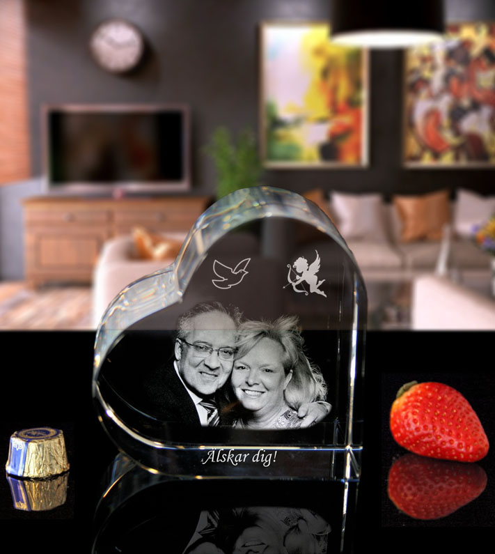2D Crystal Heart Lying Large 100x100x50mm - 2