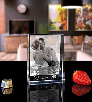 2D Crystal Photo Frame Prism (Portrait Orientation) 105x140x35mm 