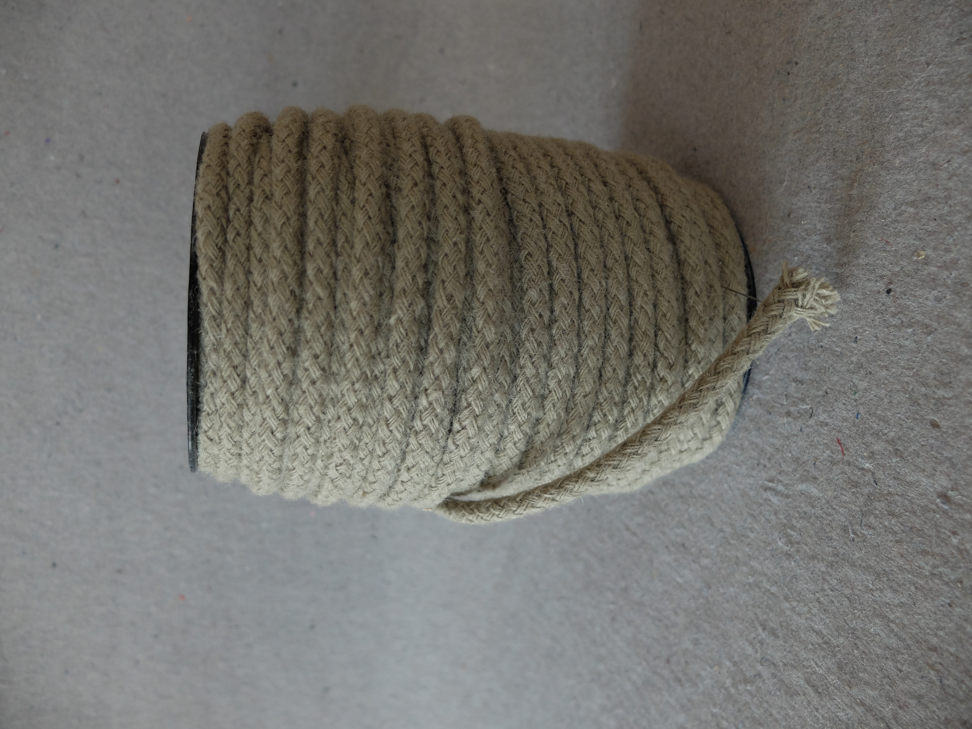 Ull-List 8 mm/Hel rulle