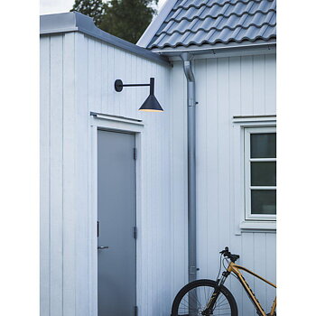 Tripp Fasadlampa Svart