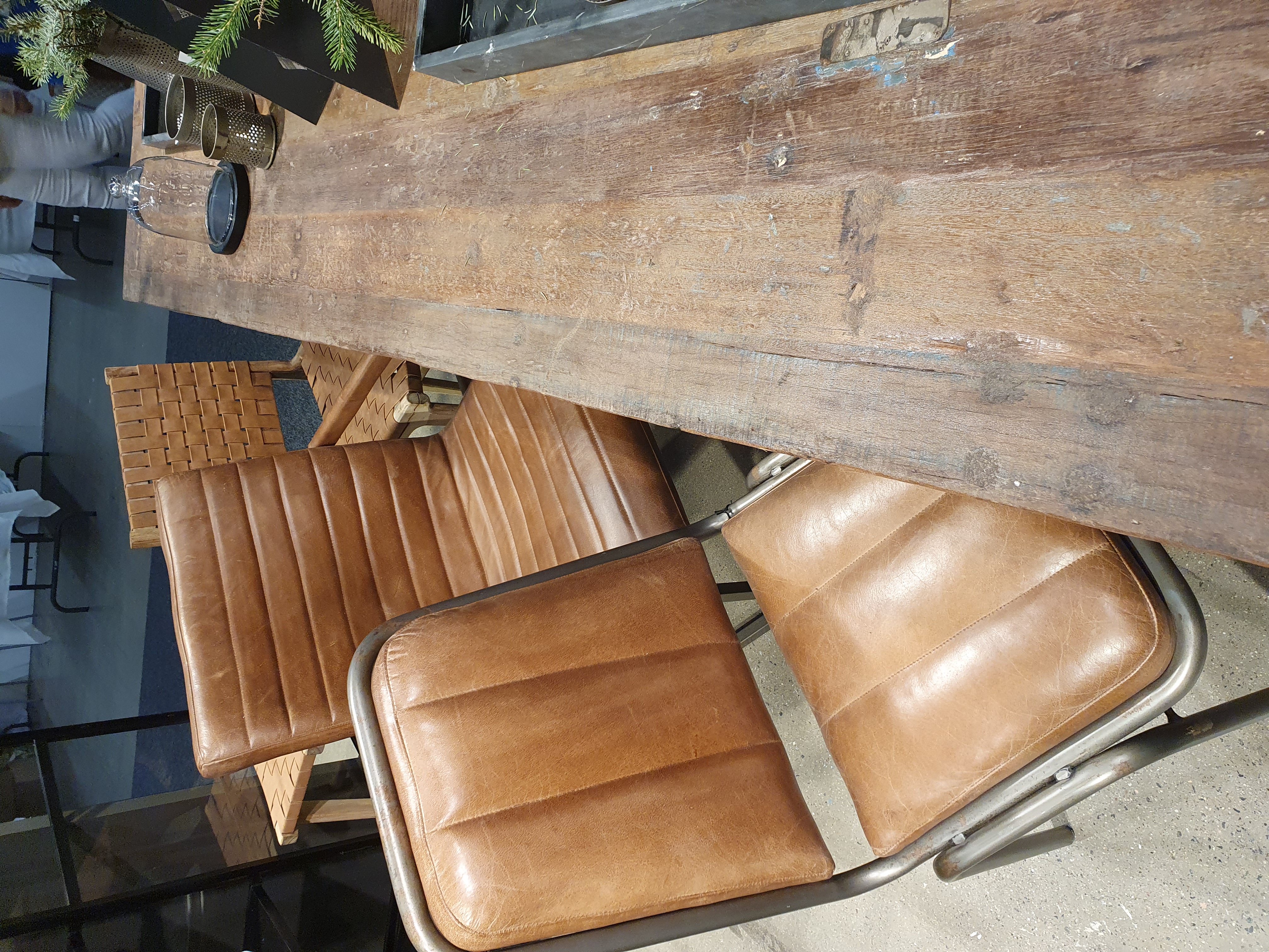 James Matstol av flätad skinn - 3