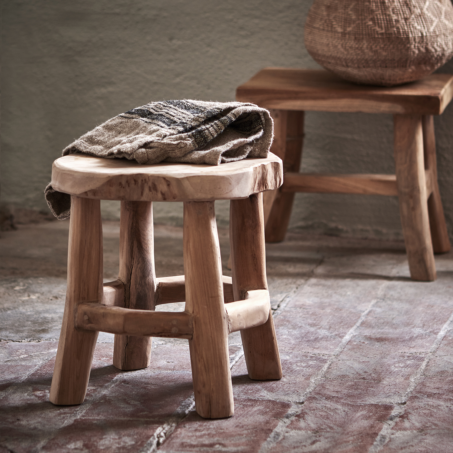 Rund pall av teak M  - 3