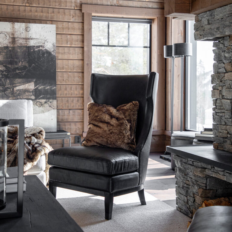 Artwood Reed Skinnfåtölj Mountain Black – Exklusiv komfort med hög rygg