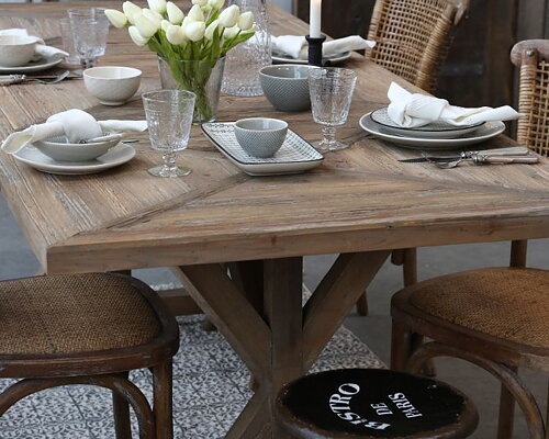 Matbord i fransk design - Chic Antique