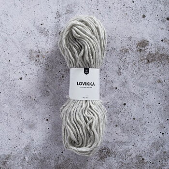 Järbo Lovikka col 7600 Ljusgrå 14 maskor/10cm Stickor 5