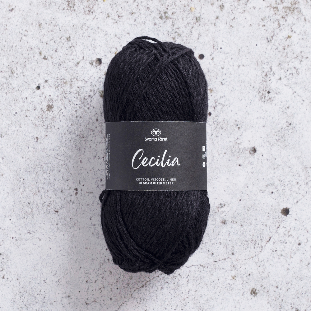 Cecilia Svarta Fåret , 21 maskor stickfasthet stickor 4,0 mm