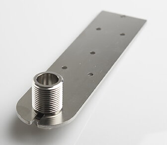 Comrod BI / 1" 14 Flat Bracket