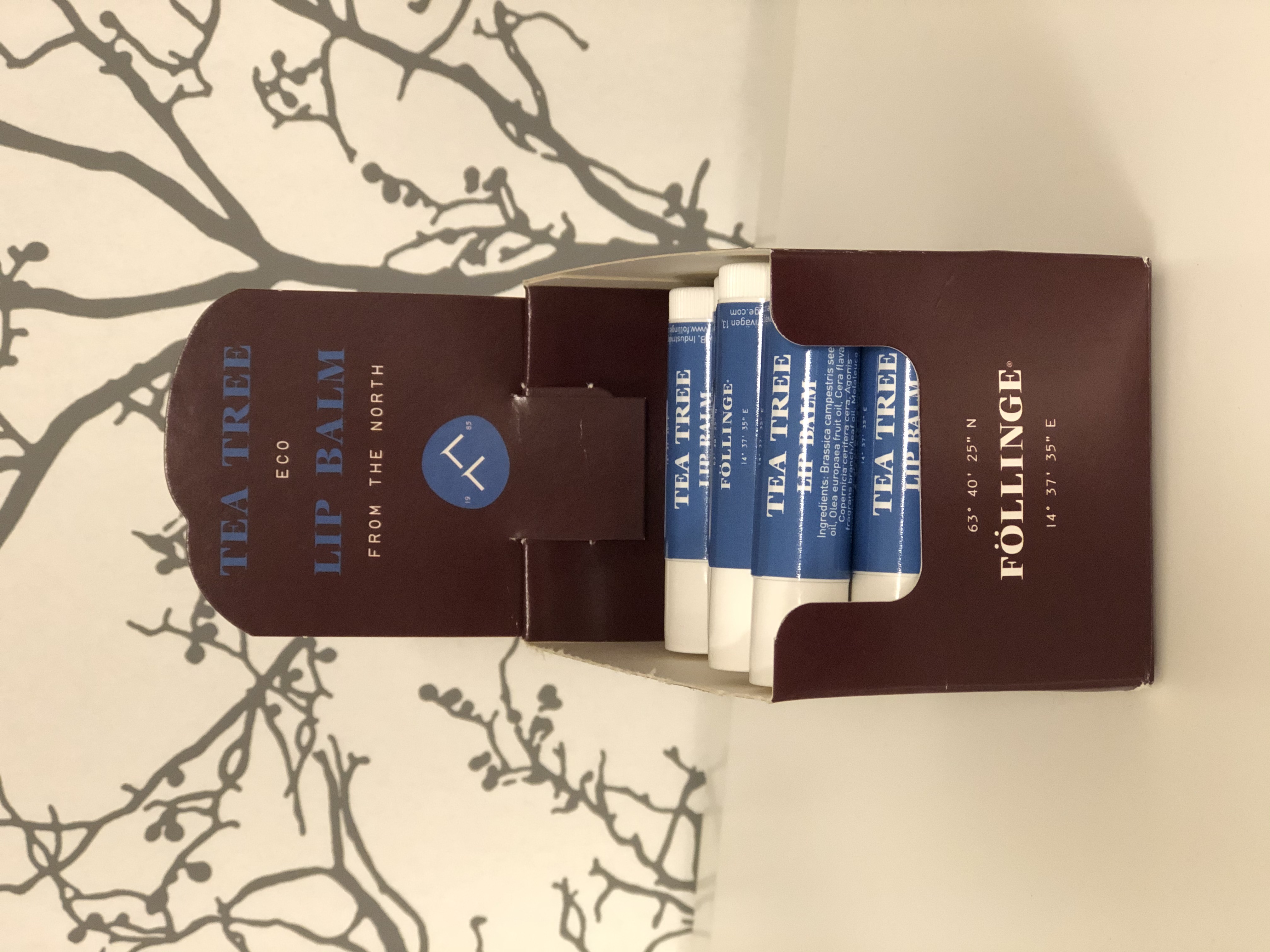 Föllinge Tea Tree Lip Balm 12-pack i display