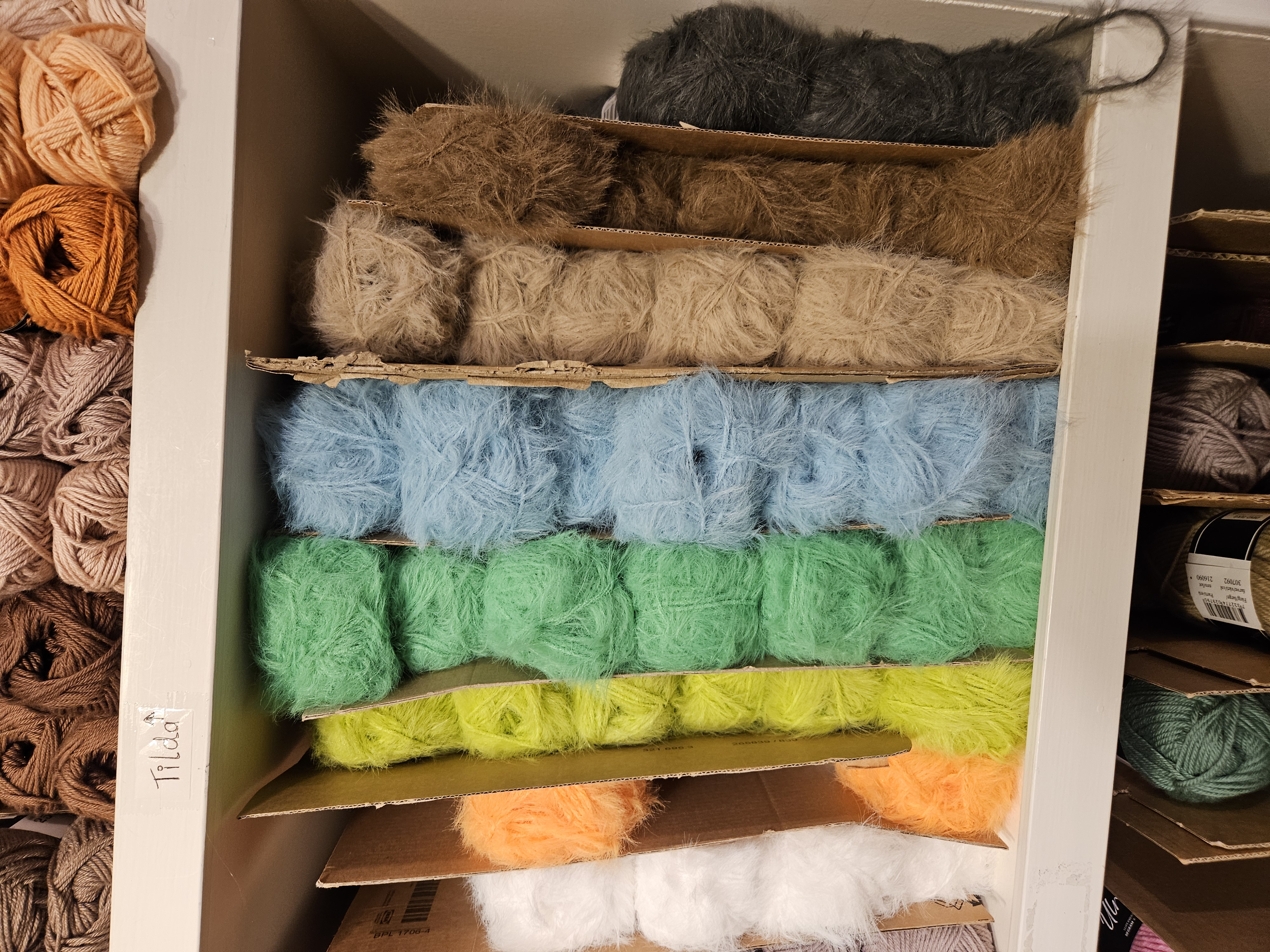 Pälsgarn från House of yarn - 2