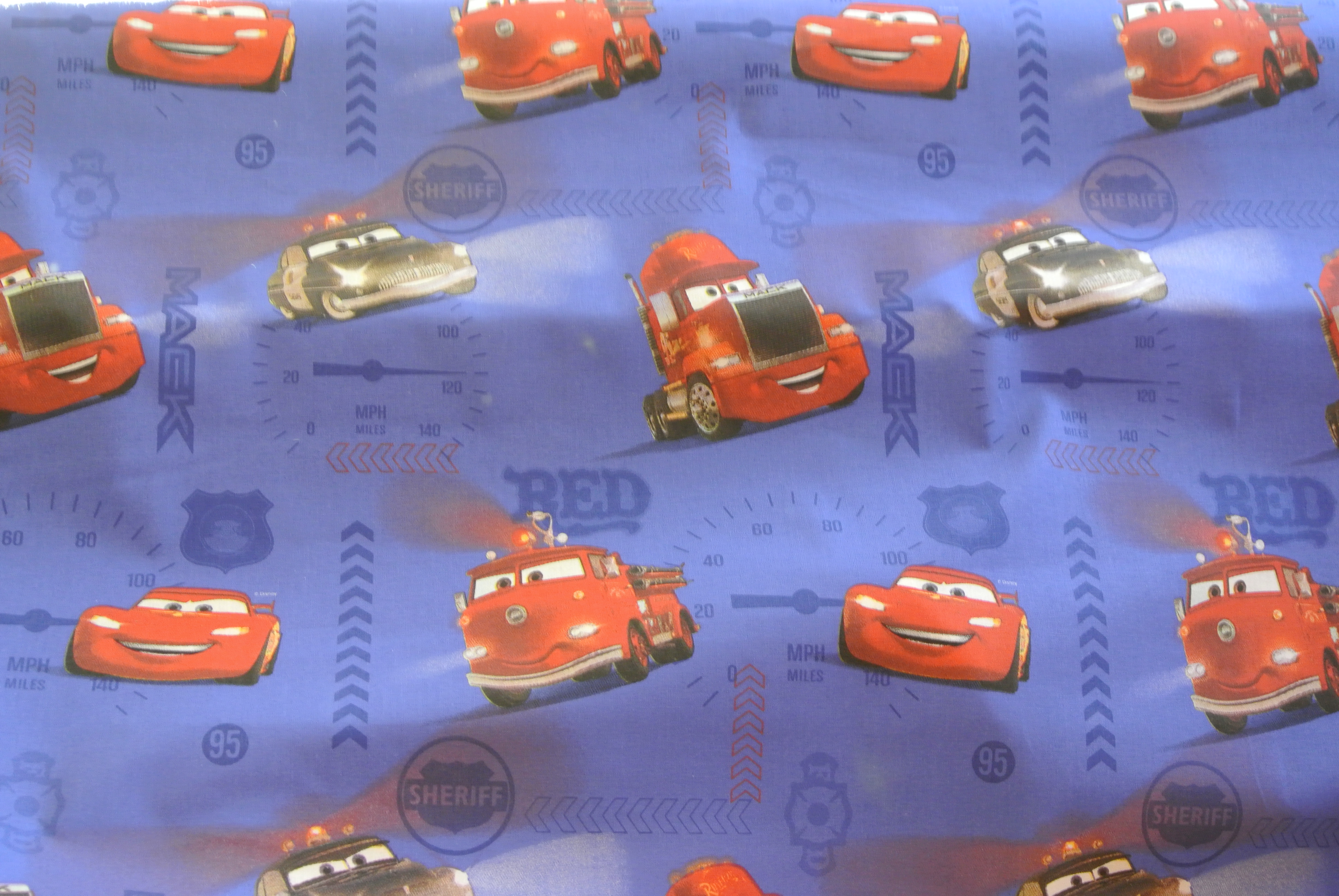 Cars på blå botten