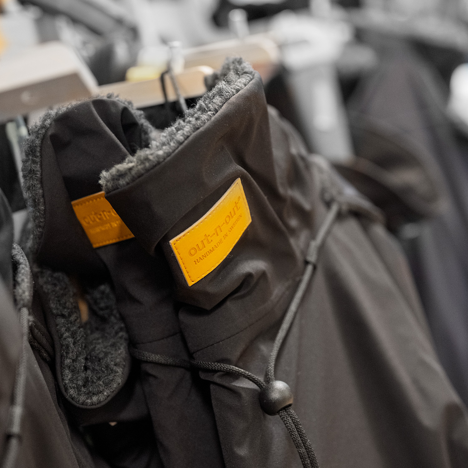 Mikrofabriken i Borås. Välkommen att handla! [ ÖPPETTIDER ]