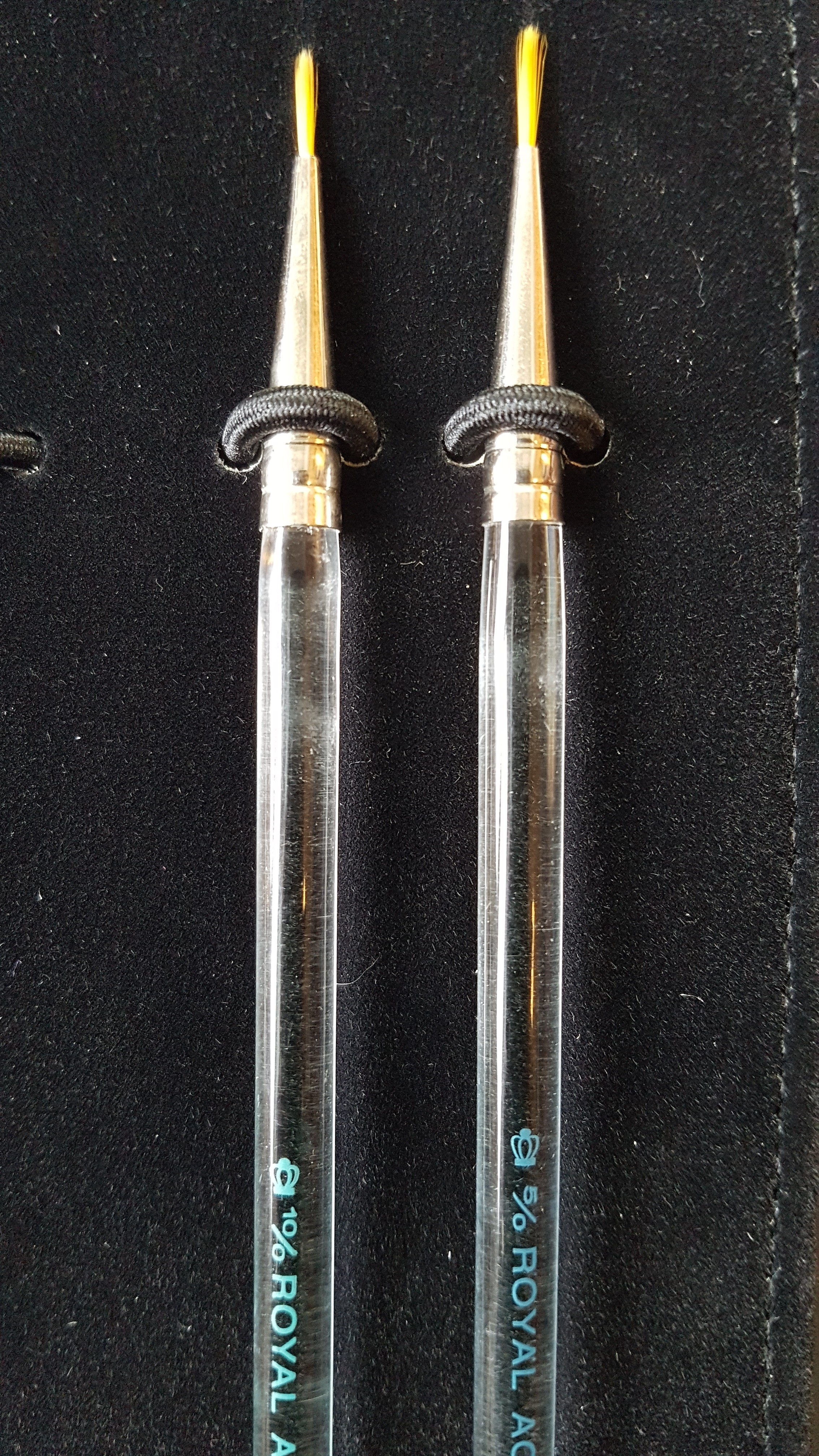 Liner 10/0 Genomskinligt skaft