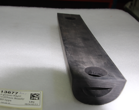 13677 d-gummi 80x50  l=433mm Bilskåp BH lippa