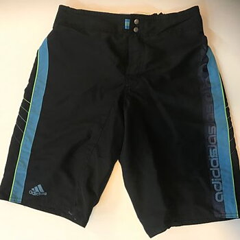 Badshorts Adidas Emblem, marinblå