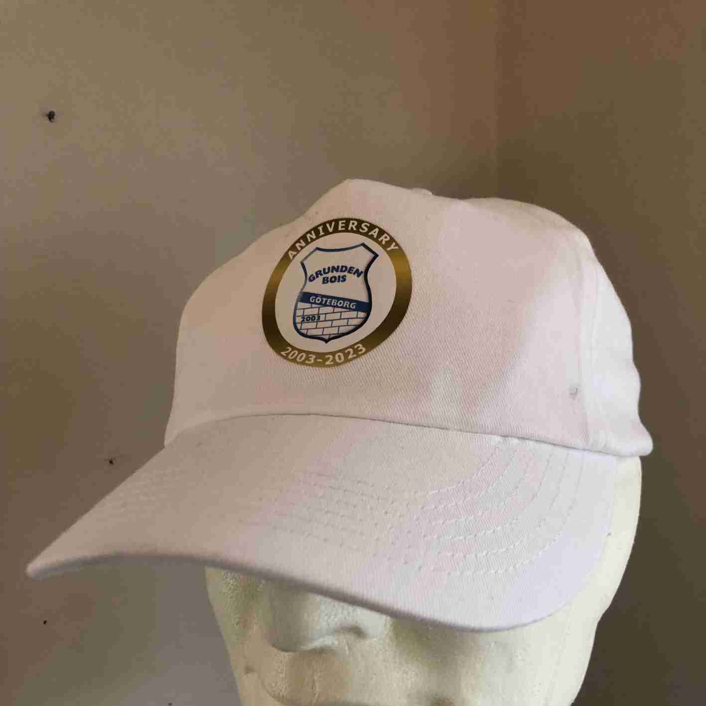 Keps  Grunden BoIS 20 år - vit