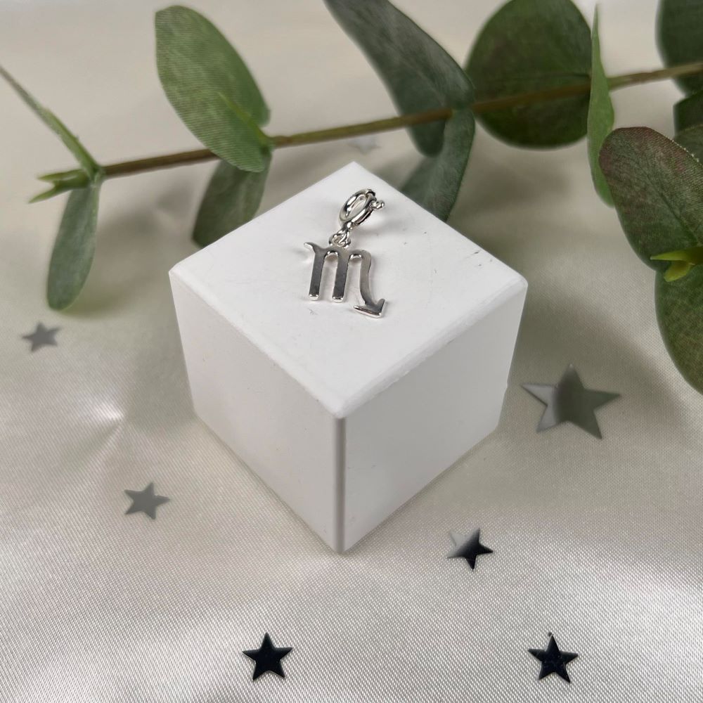 IAMLUND Skorpion berlock – zodiac smycke