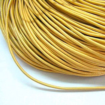 Runt läderband 1,5 mm – guld metallic, 3 meter