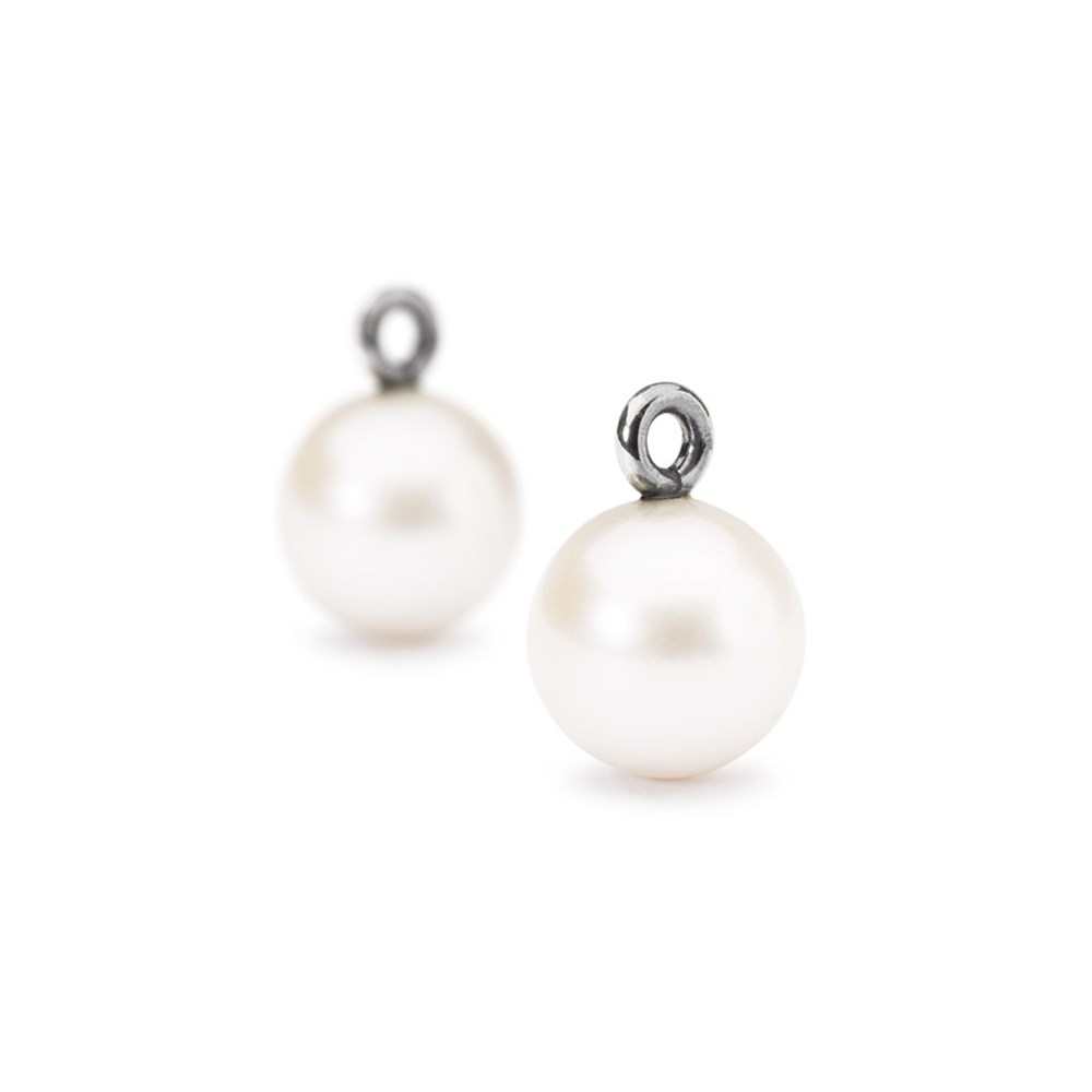 Trollbeads White Pearl Drops örhängesdetalj