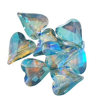 Hjärta facetterat med diagonalt hål aqua