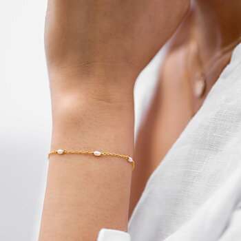 Syster P Treasure Multi Pearl armband guld