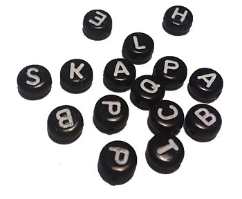 Abc bokstavspärlor svarta mixade