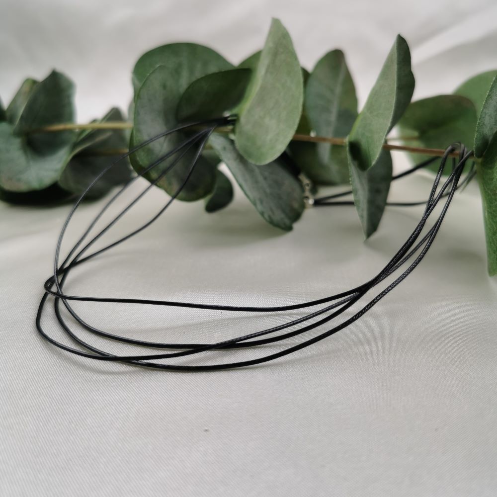 IAMLUND Halsband svart