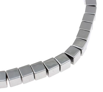 Hematit kub silver halvädelsten