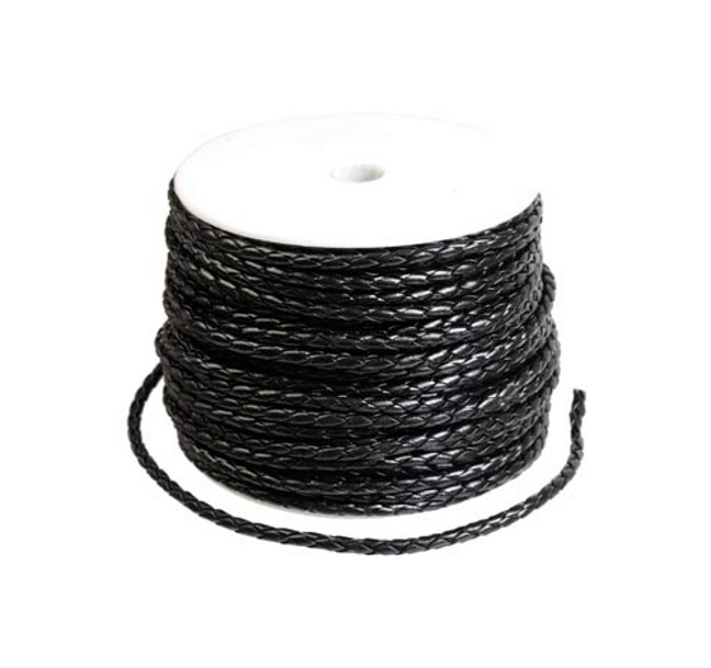 Flätad läderimitation 4 mm – svart, 3 meter