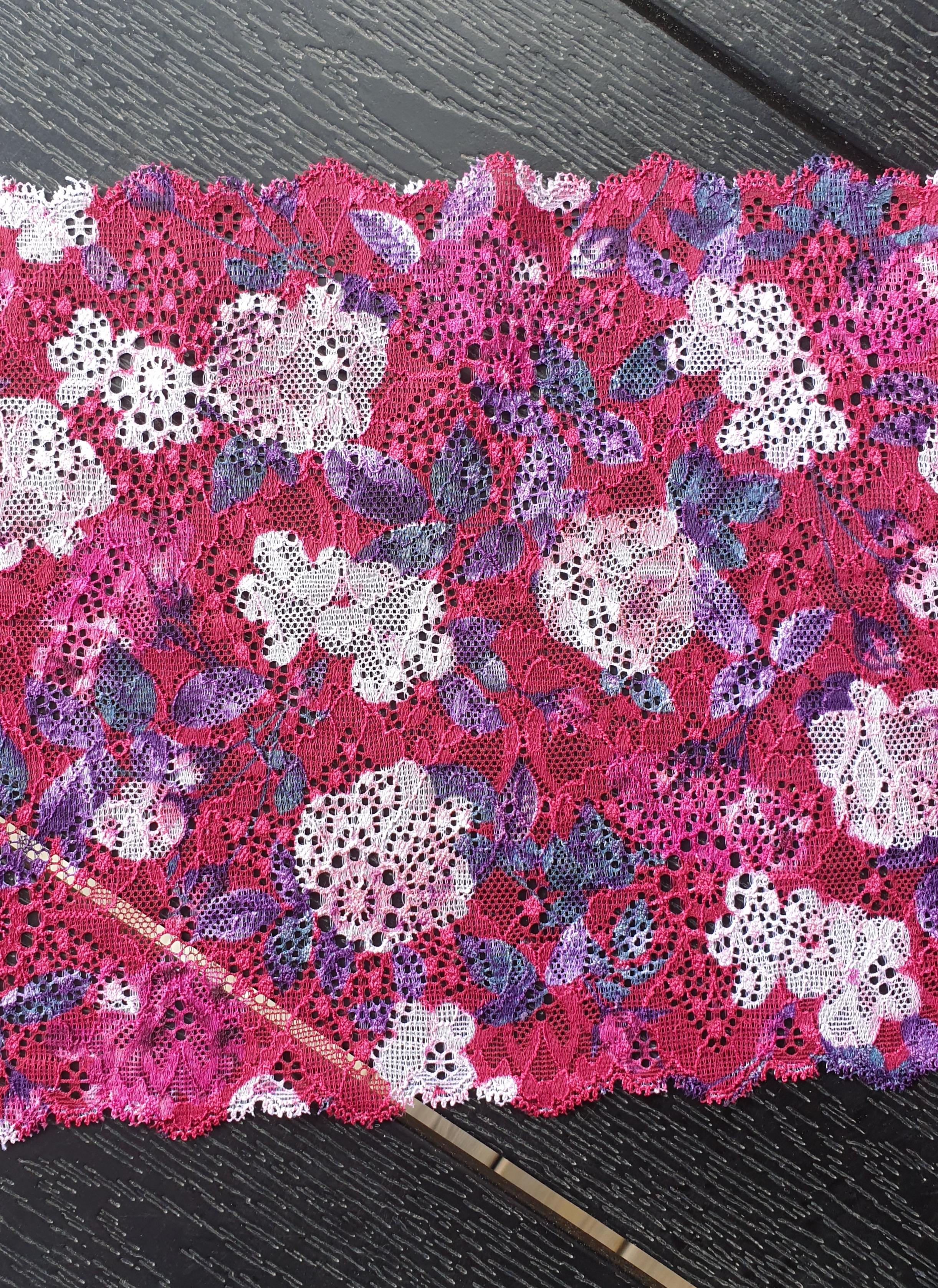 Raspberryred stretch lace with happy coloured  flowers - 20 cm - 3