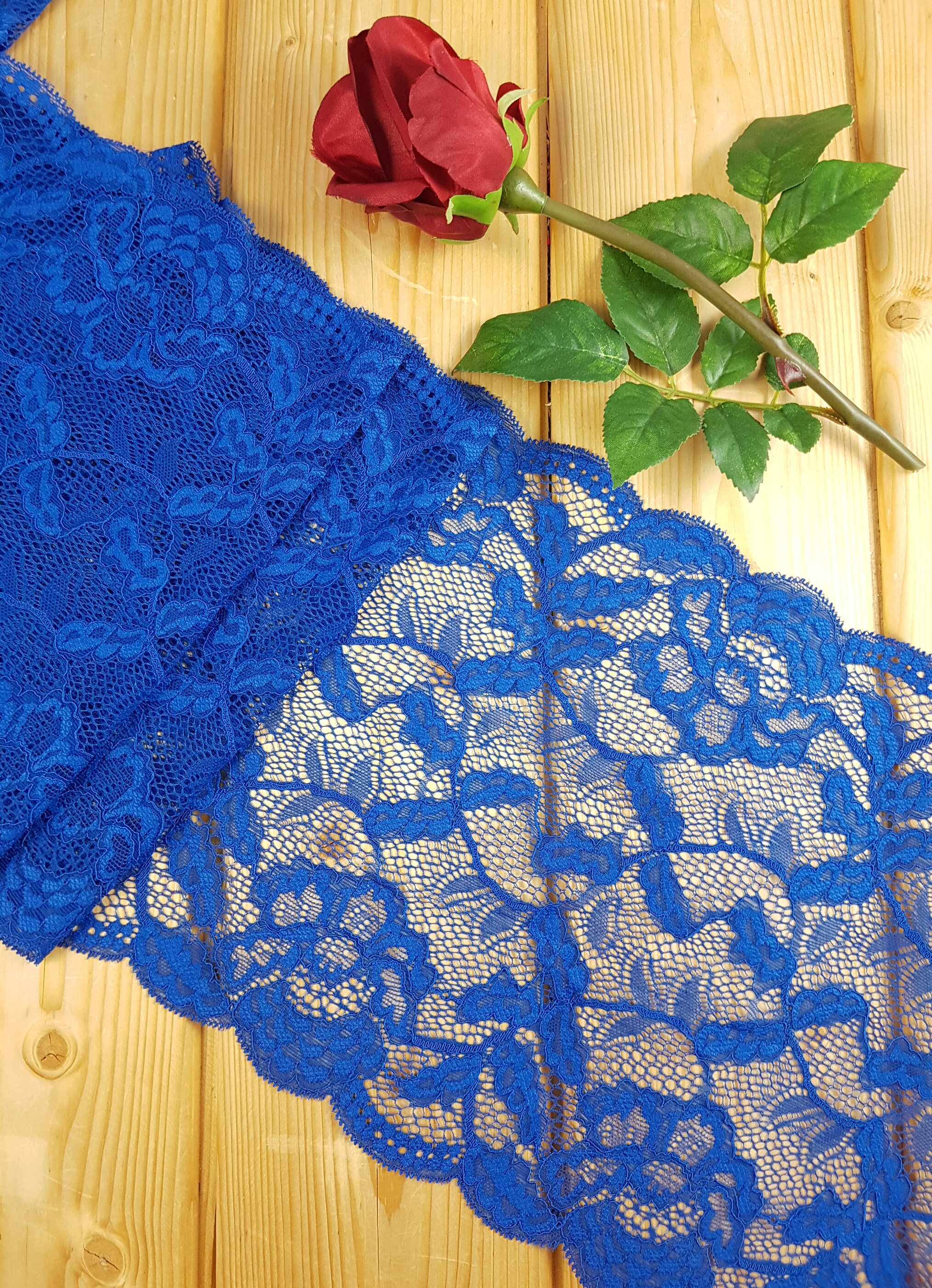 Lace with stretch 22 cm - 10