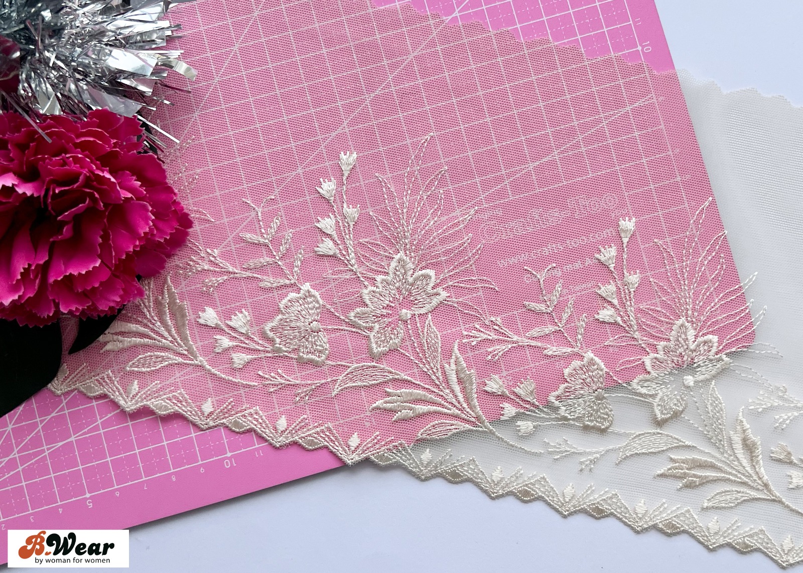Mesh tulle lace in Ivory - Left 16 cm