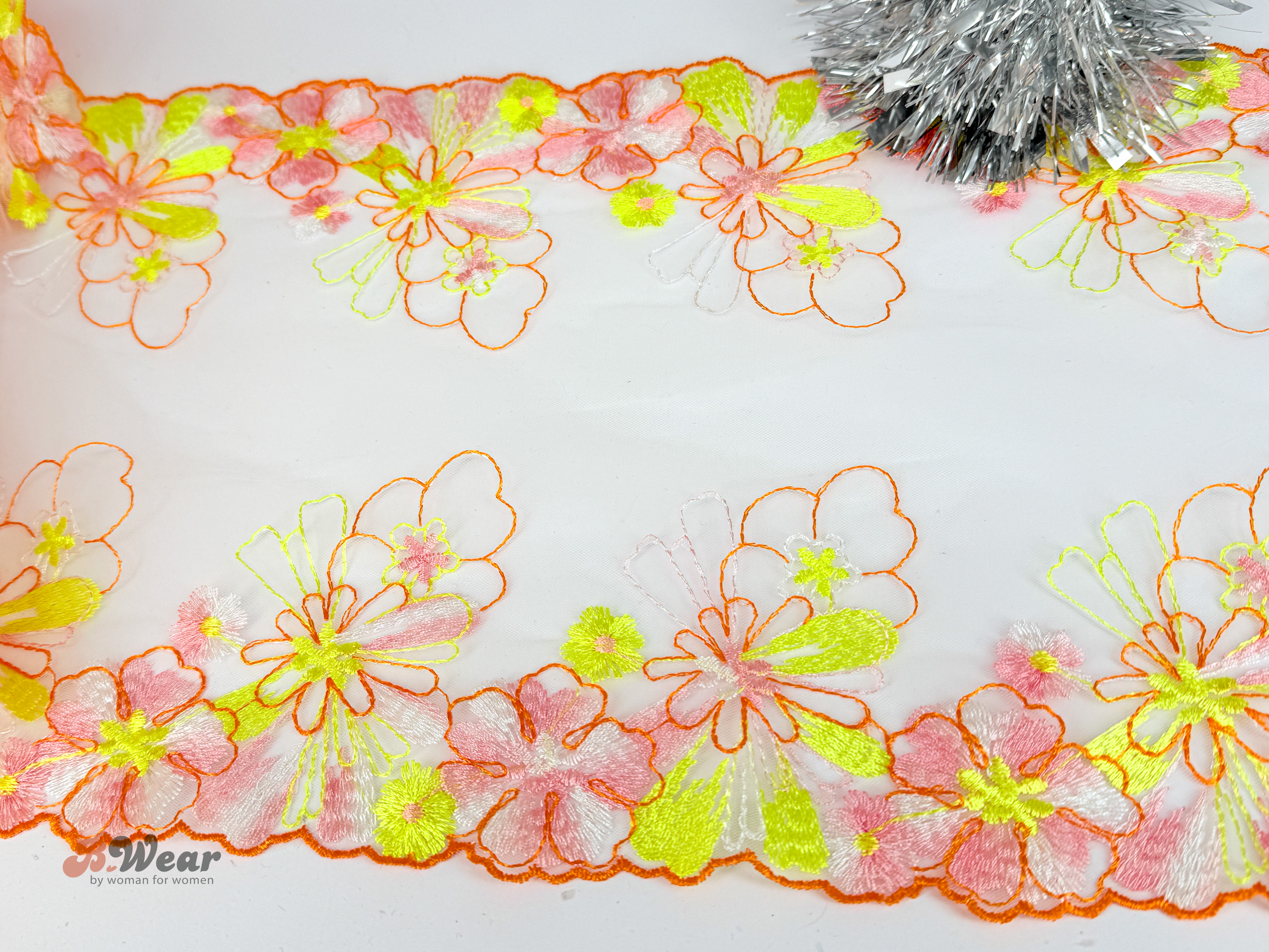 Vacker stum spets i gul & orange neon 27 cm