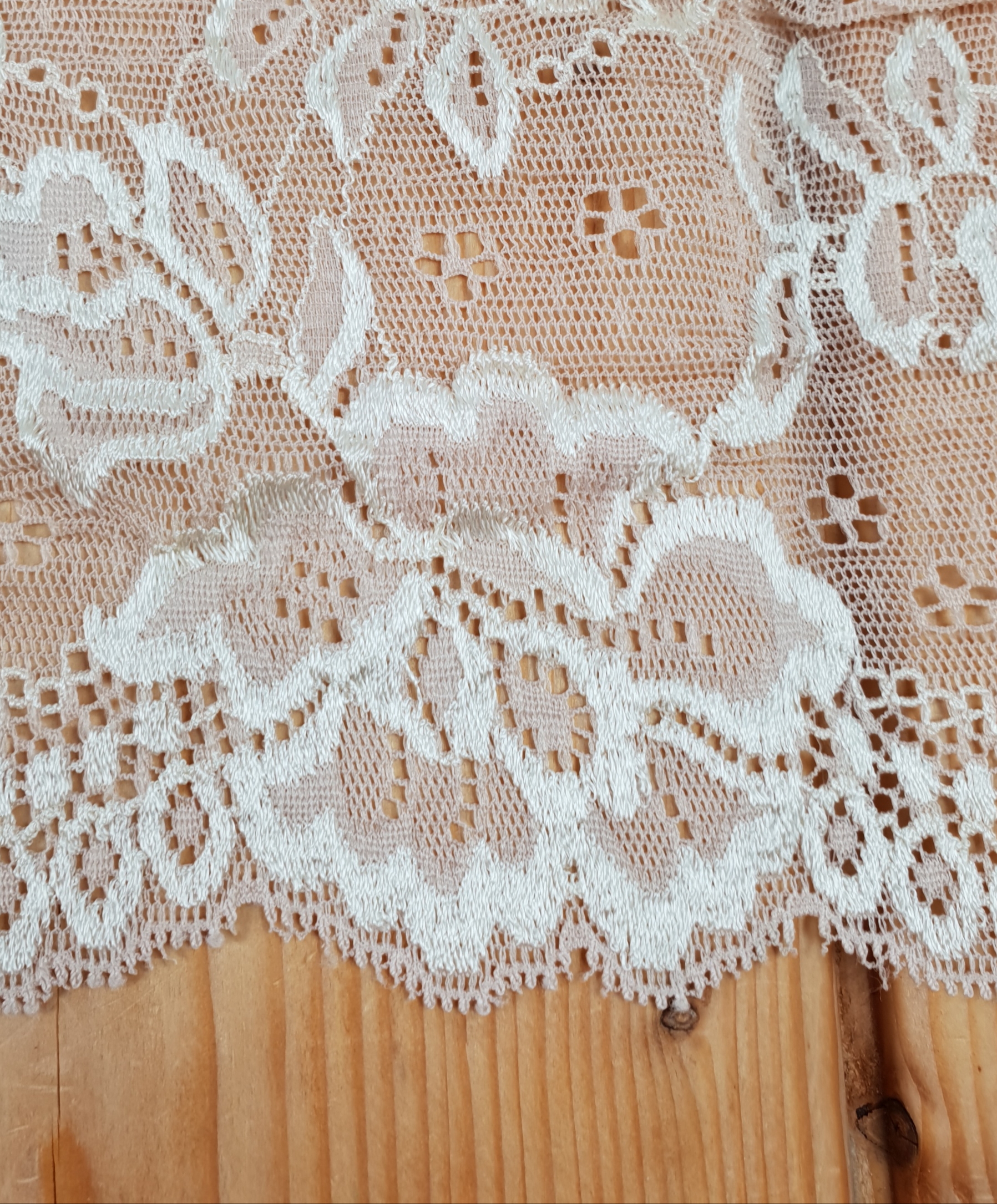  Härligt Beige stretch spets  - 2