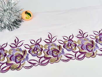 LightlilacWhite non-stretch lace with beautiful purple flowers - 21 cm