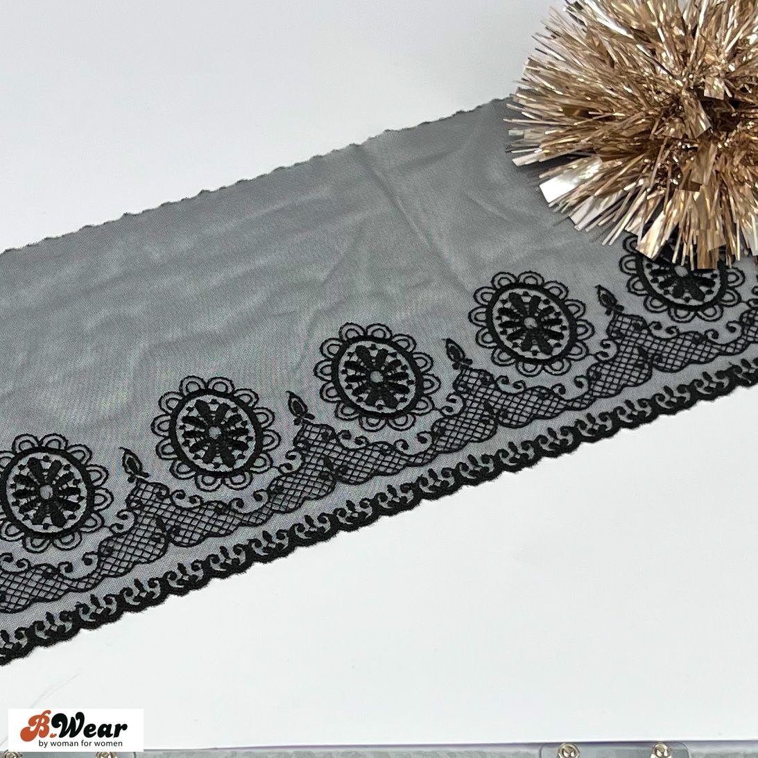 Beautiful Black non stretch lace 15 cm