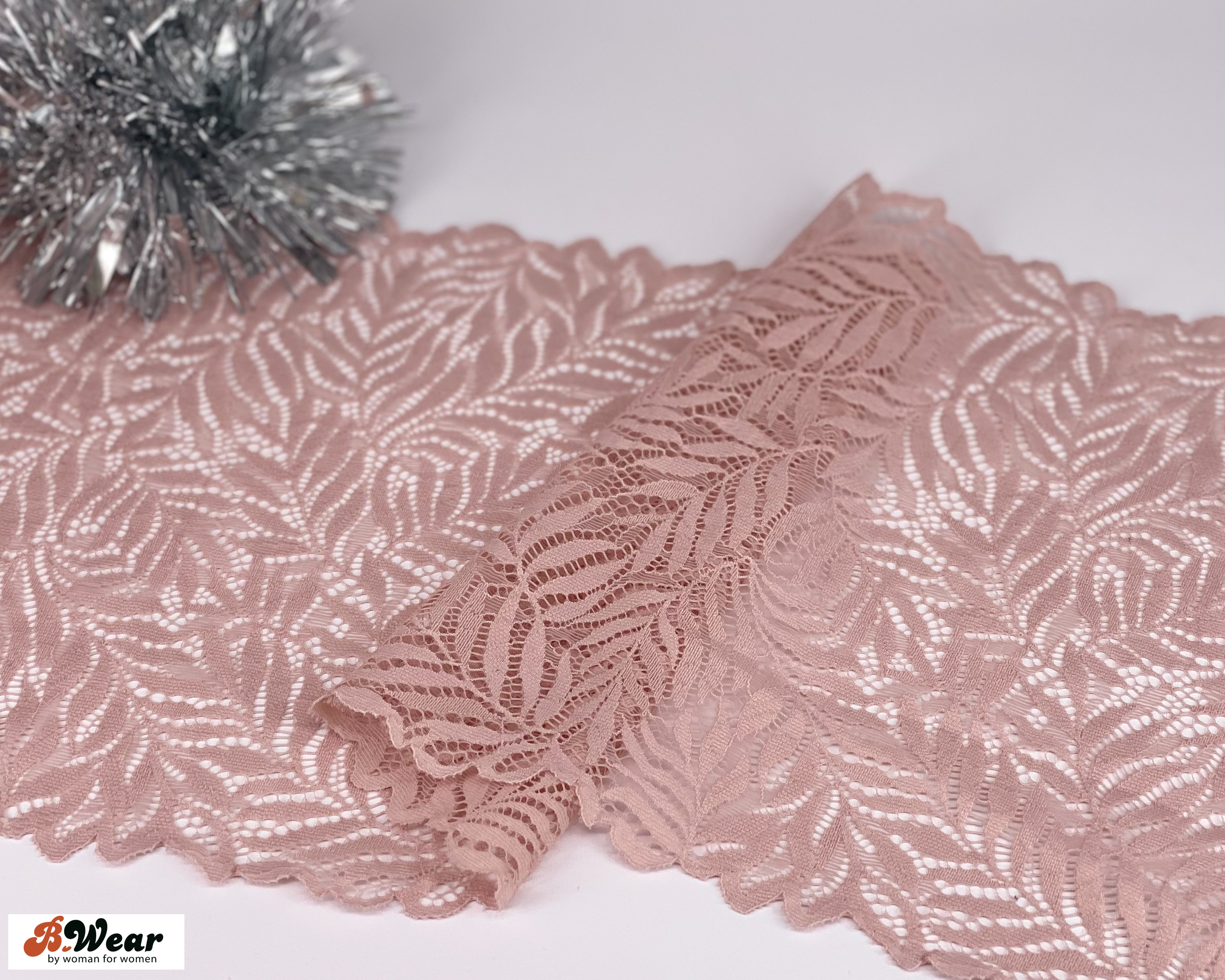 Lovely stretch lace with leaves - Old Pink