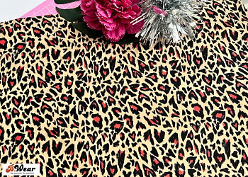 Beige leopard med svart/röd hjärtan - stretch 