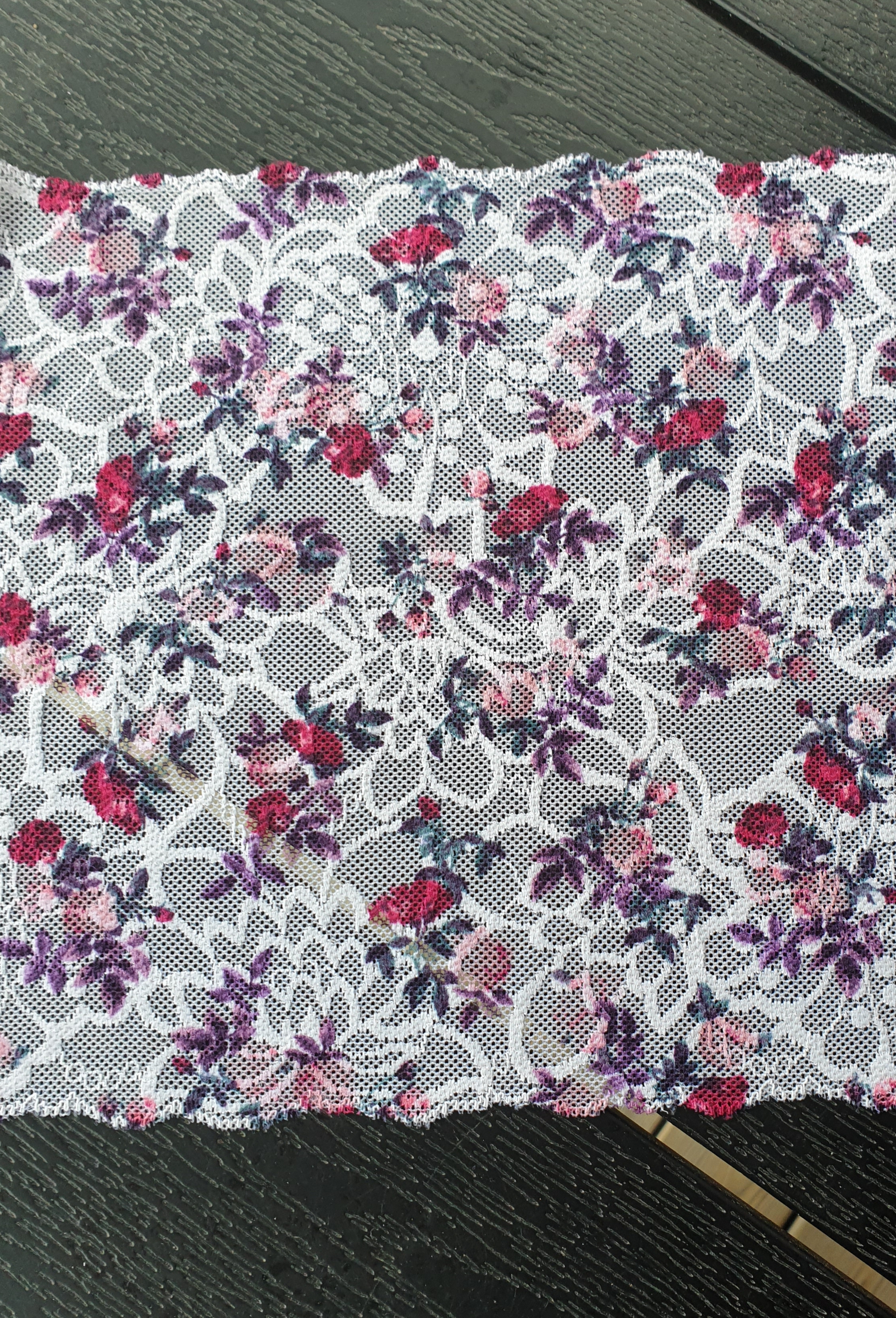 Ljusrosa/vit med färgglada blommor - 22 cm - 3