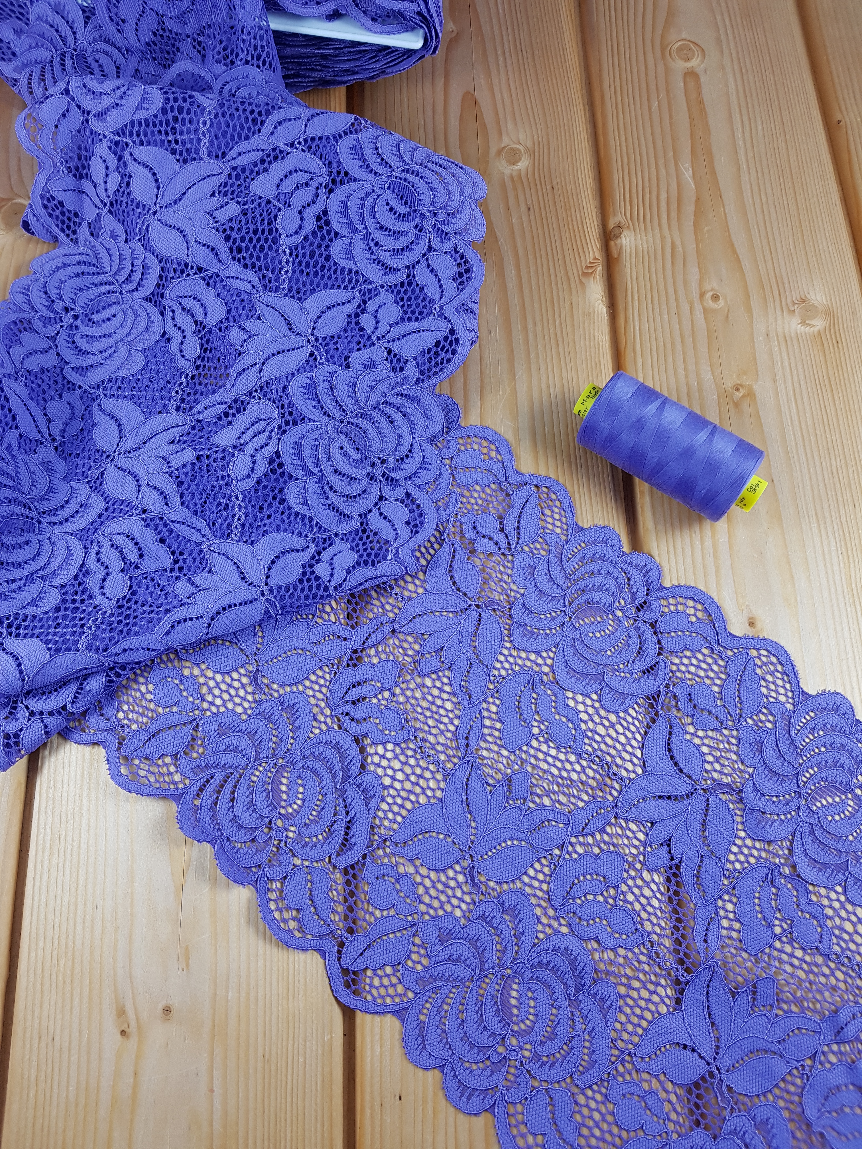 Stretch lace - 19 cm - 5