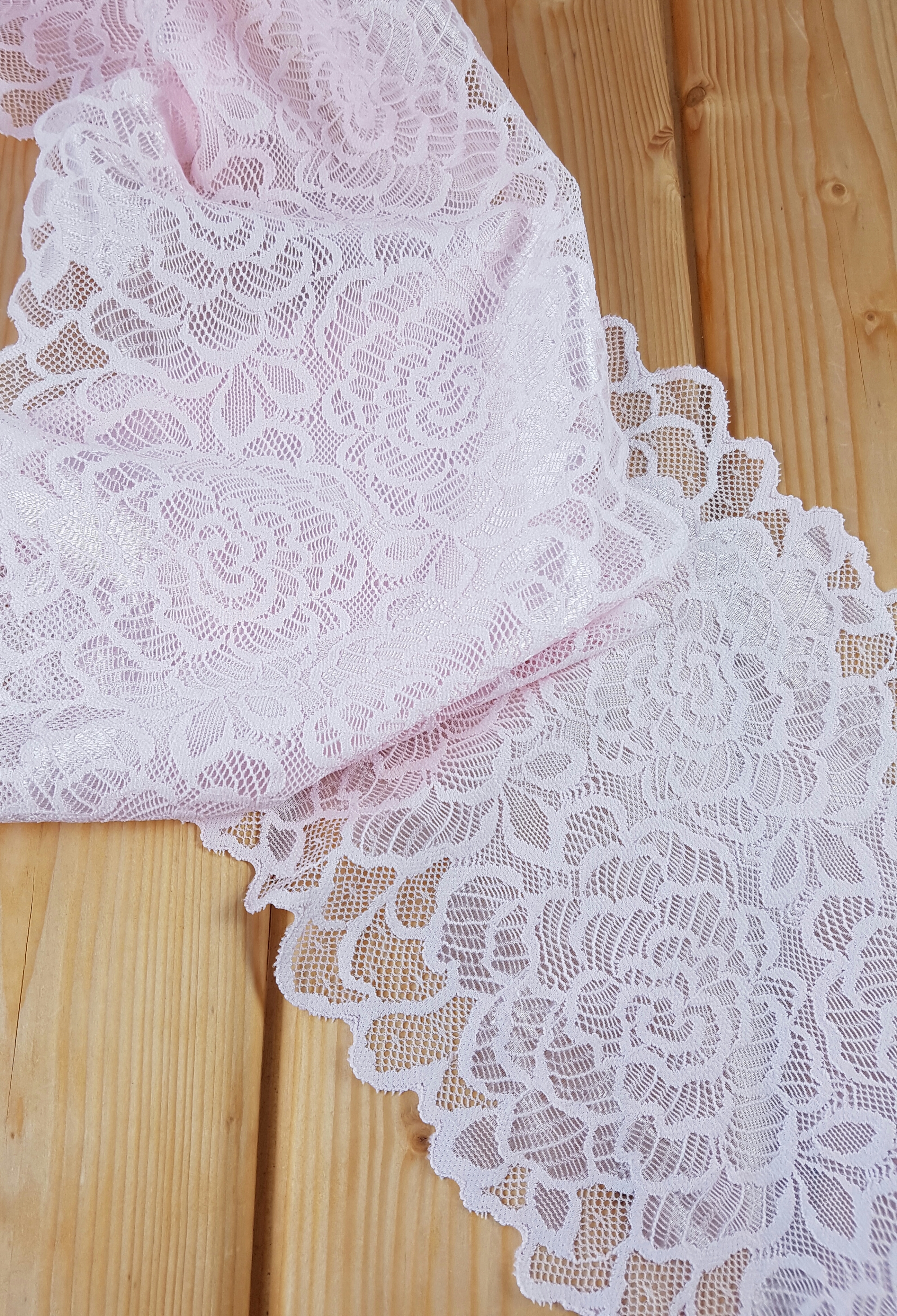Stretch lace - 19 cm - 8