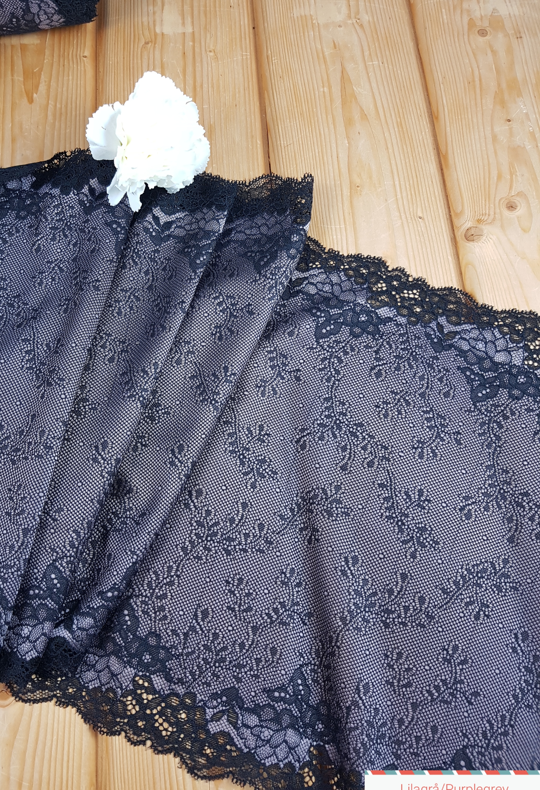 30 cm wide Stretch Lace