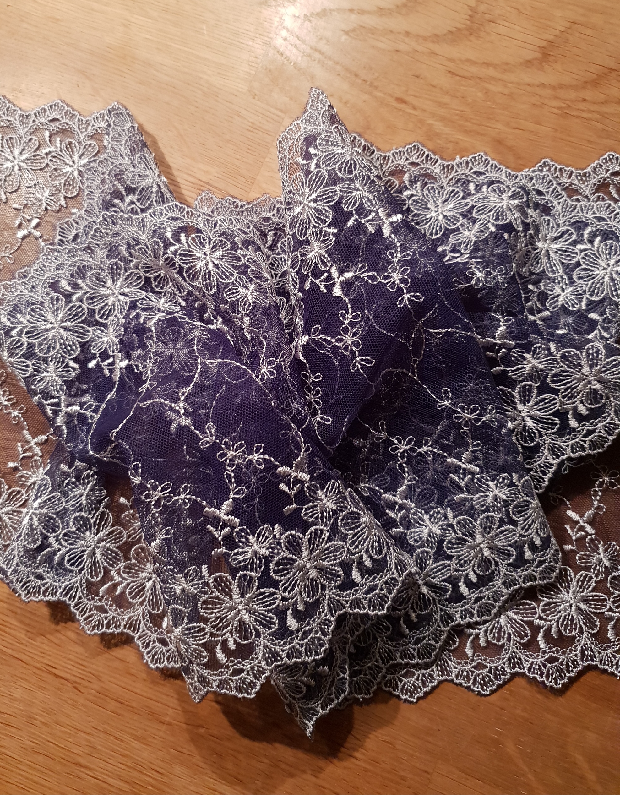 Beautiful lace with white flowers